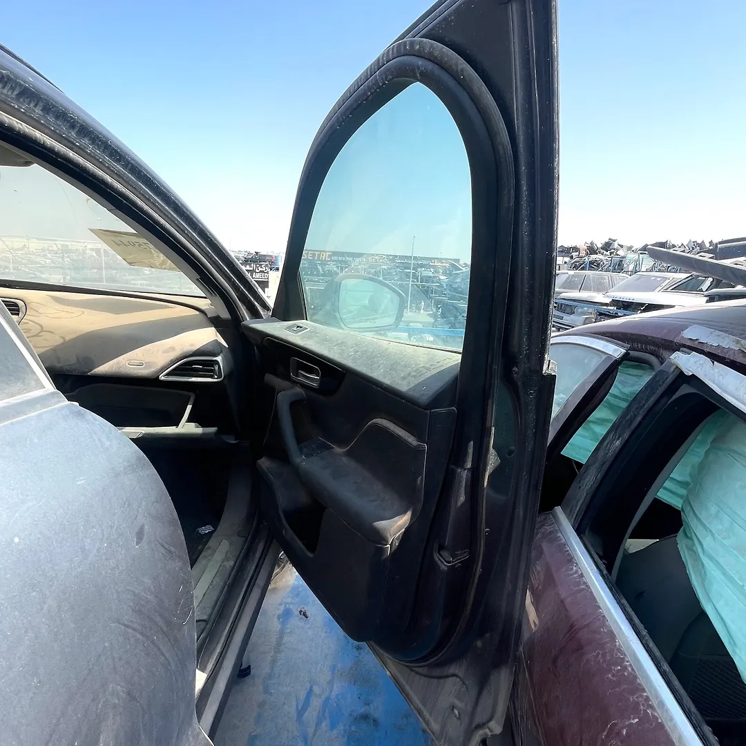 Door (RHF) - 2018 Jaguar F-Pace