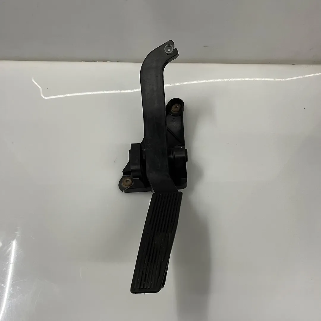 Accelerator pedal - 2006 Jeep Grand Cherokee Base