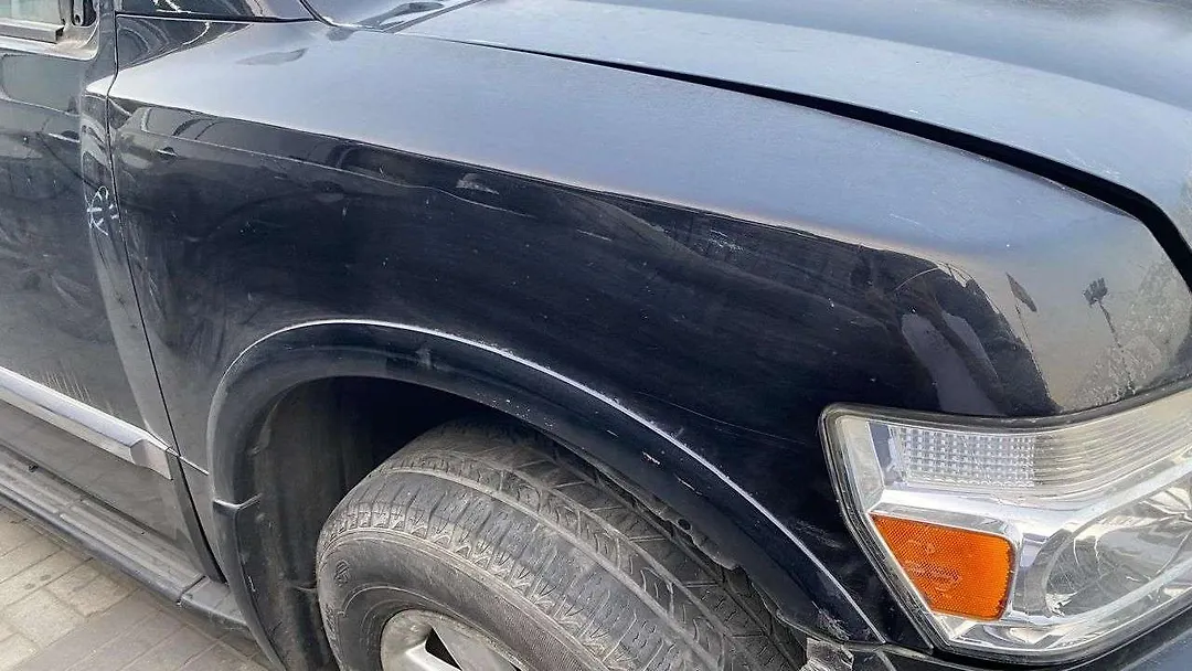 Fender (RHF) - 2010 Infiniti QX56 5.6i