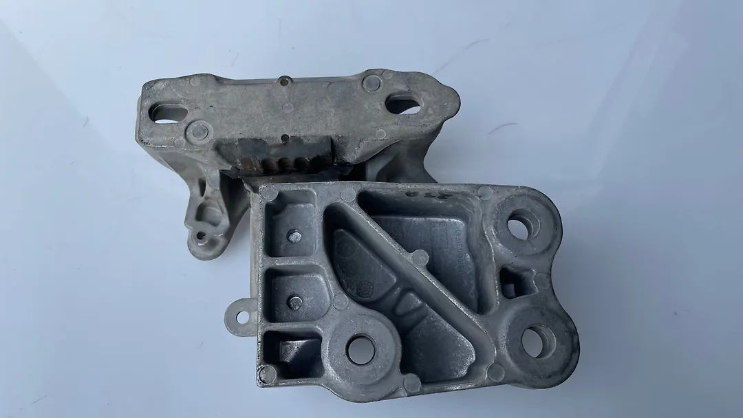 Mount (Gear) - 2017 Ford Figo