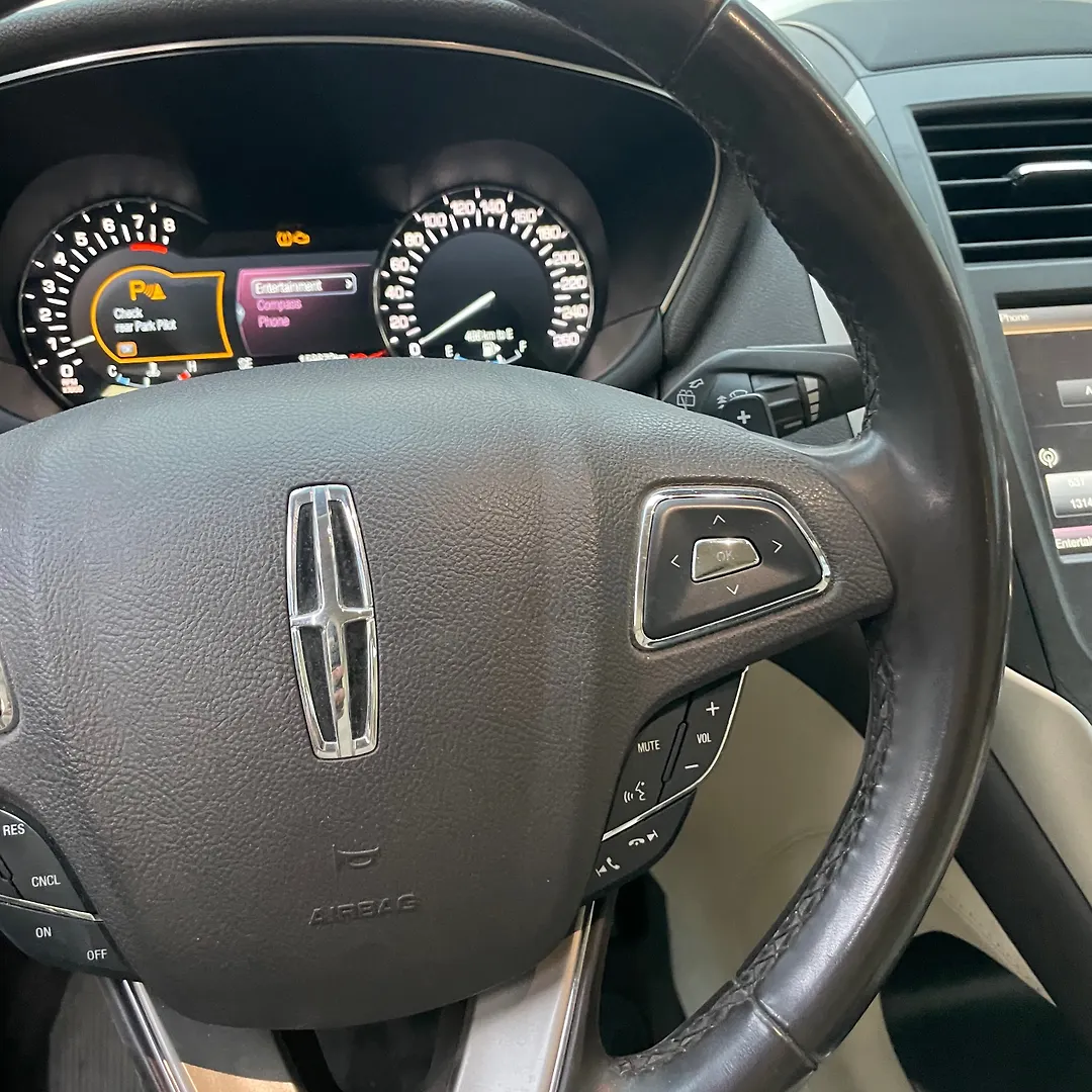 Steering wheel - 2016 Lincoln MKC