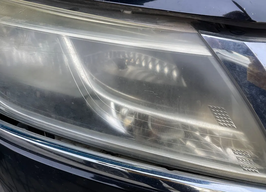 Headlight (RH) - 2014 Nissan Pathfinder