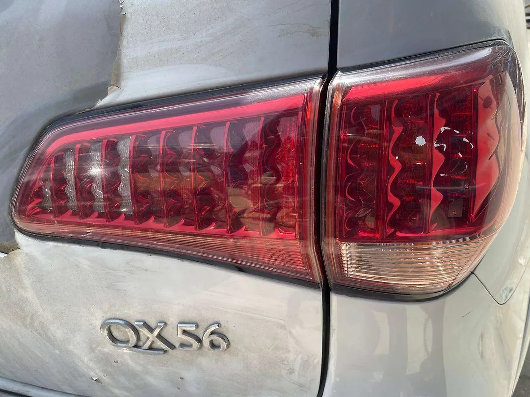 Tail Light (RH) - 2012 Infiniti QX56