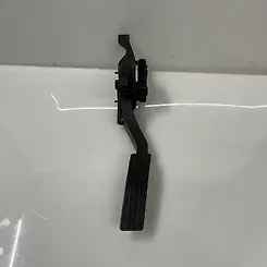 Accelerator pedal - 2011 GMC Acadia