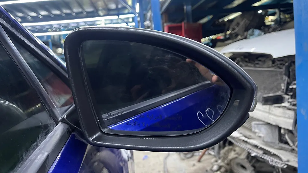 Side Mirror (RH) - 2015 Volkswagen Golf R