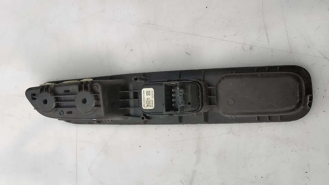 Rear door switch - 2018 GMC Terrain