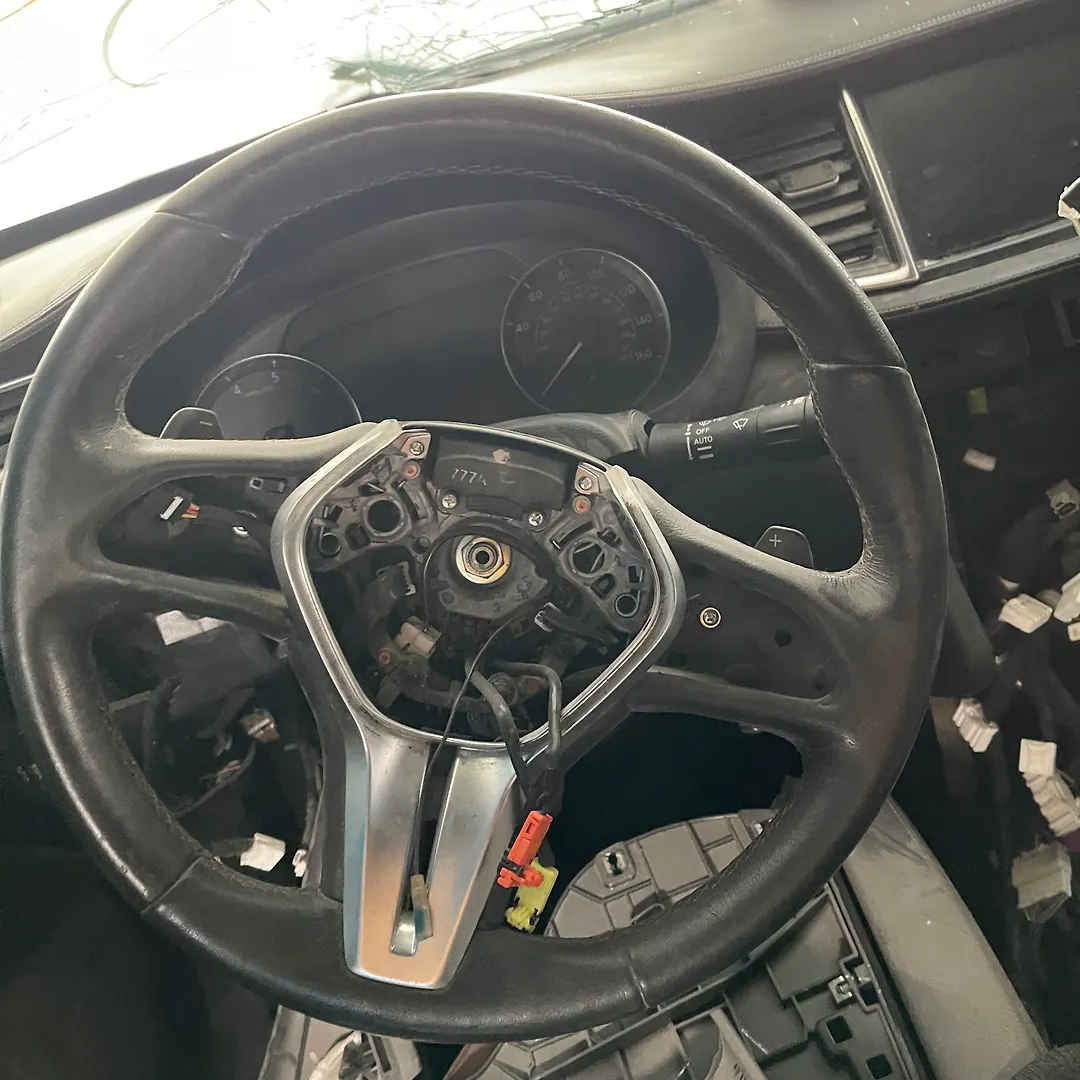 Steering wheel - 2018 Infiniti QX50 2.0 Turbo
