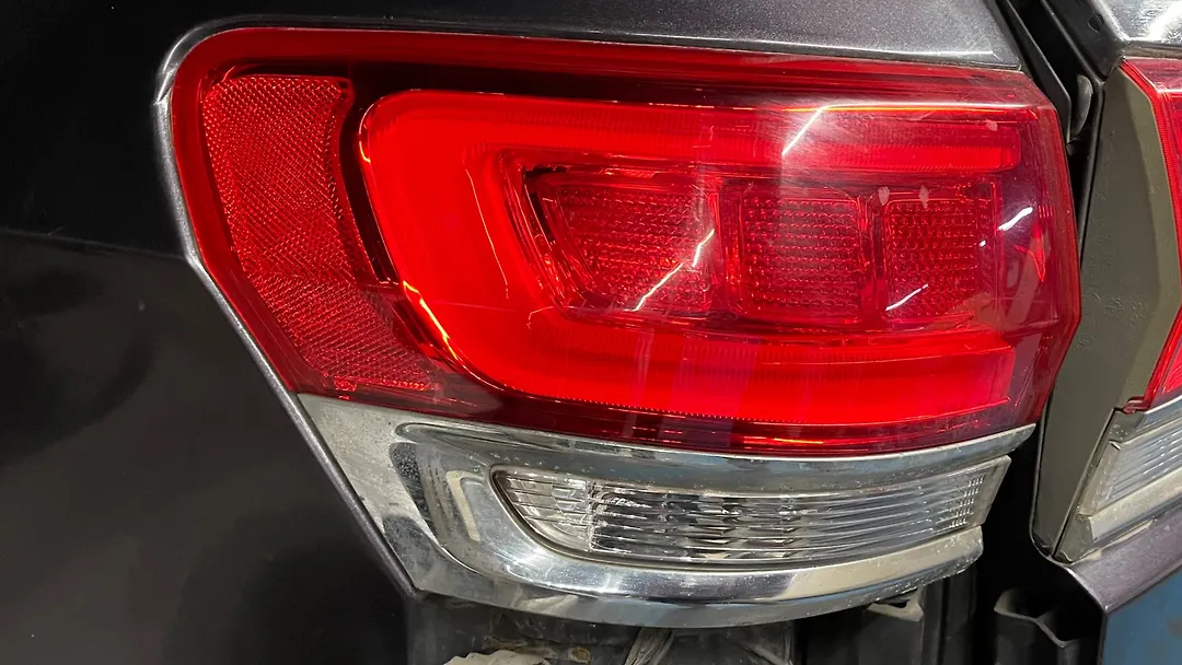 Tail Light (LH) - 2014 Jeep GRAND CHEROKEE
