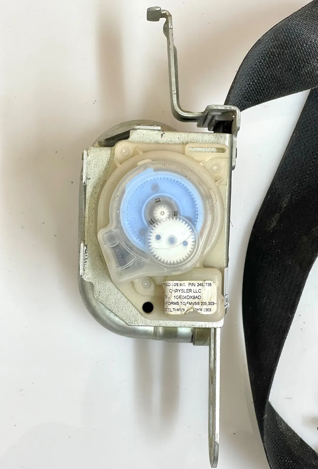 Seat belt front - 2013 Dodge Durango Crew