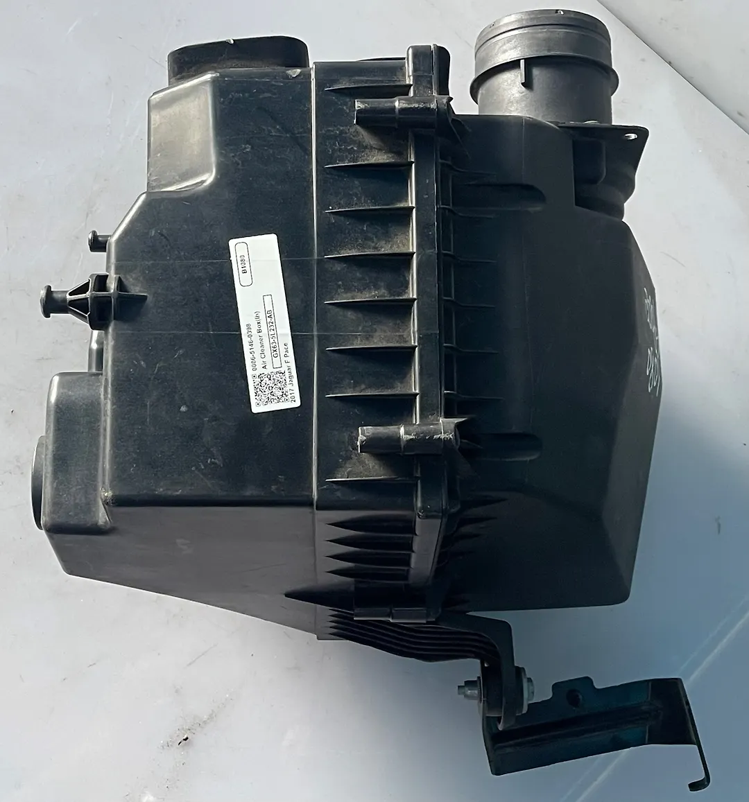 Air cleaner box(LH) - 2017 Jaguar F-Pace