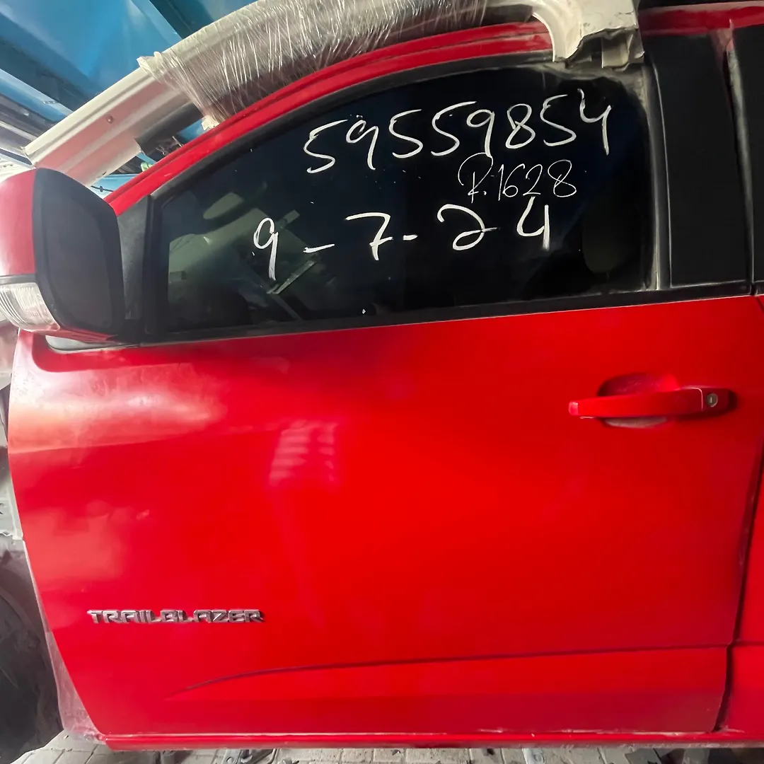 Door (LHF) - 2017 CHEVROLET TRAILBLAZE