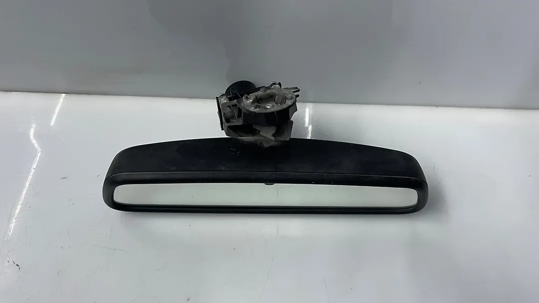 Rear view mirror - 2015 Jaguar XJL