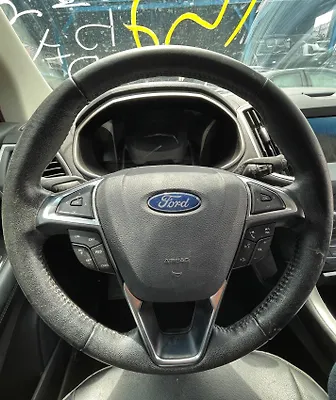 Steering wheel - 2019 Ford Edge SEL