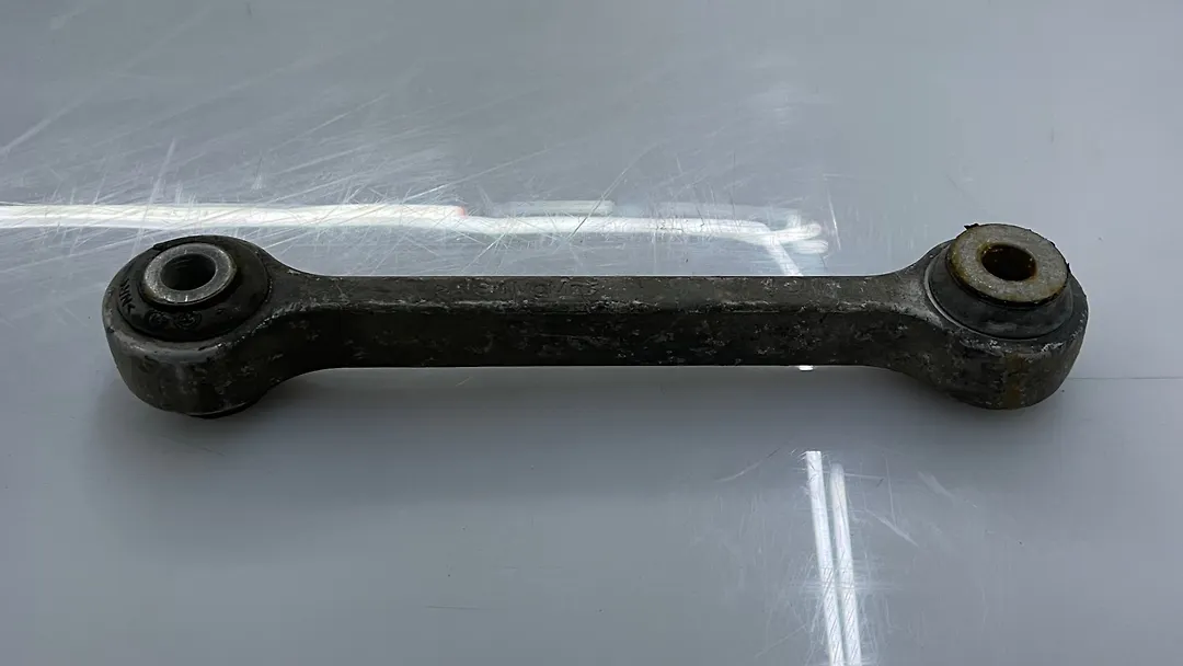 Upper arm (LH) - 2012 Audi A8