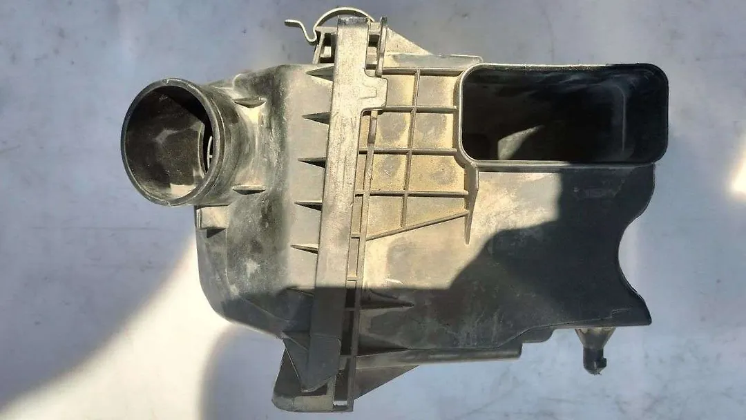 Air cleaner box - 2009 Jeep Patriot