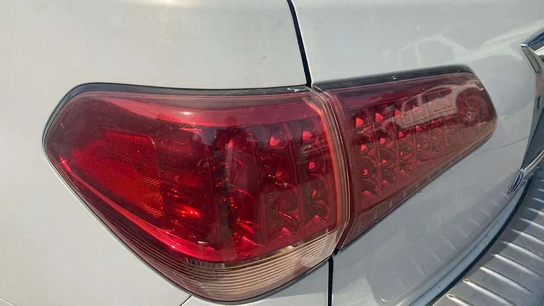 Tail Light (RH) - 2011 Infiniti QX56