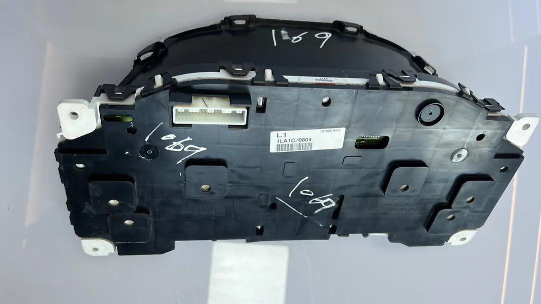 Speedometer - 2011 Infiniti QX56