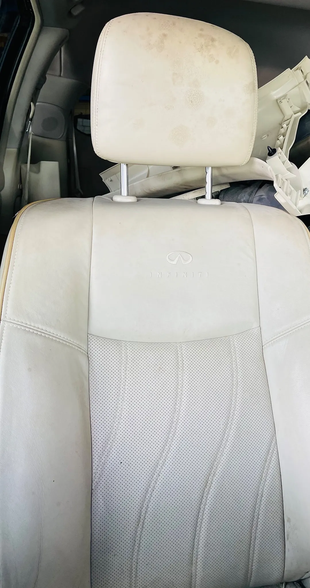 Front Seat (RHS) - 2014 Infiniti QX60