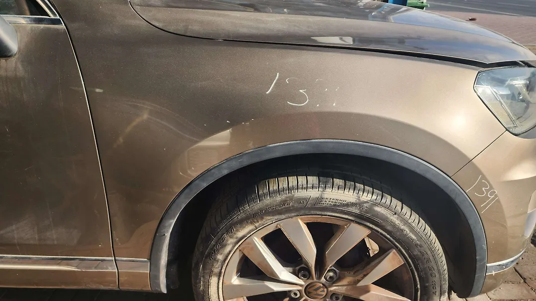 Fender (RHF) - 2016 Volkswagen Touareg