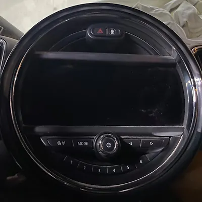 Info/GPS/TV Screen - 2017 Mini Cooper