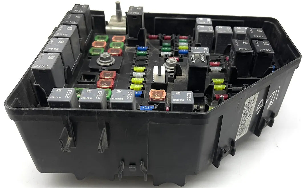 Fuse box - 2014 GMC Acadia