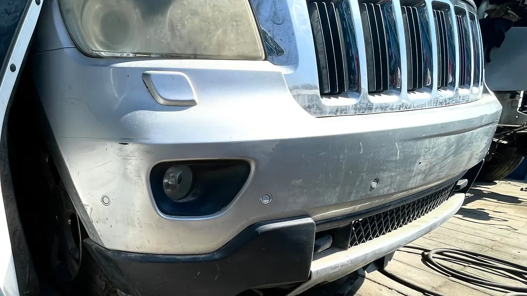 Front Bumper - 2013 Jeep GRAND CHEROOKE