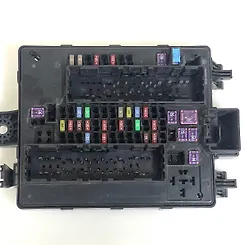 Fuse box - 2019 Chevrolet Traverse LT Cloth