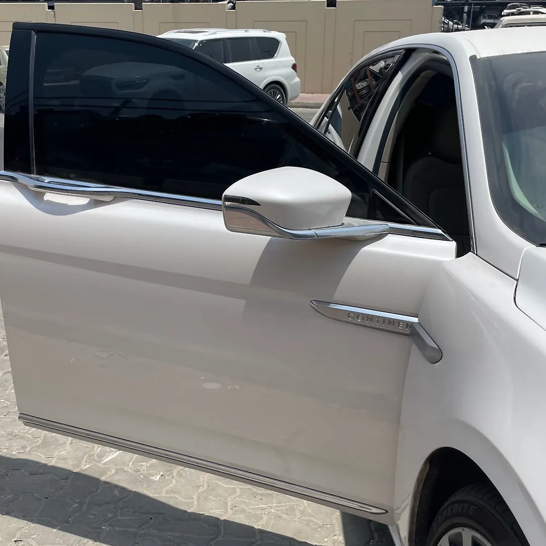Door (RHF) - 2019 Lincoln Continental Select