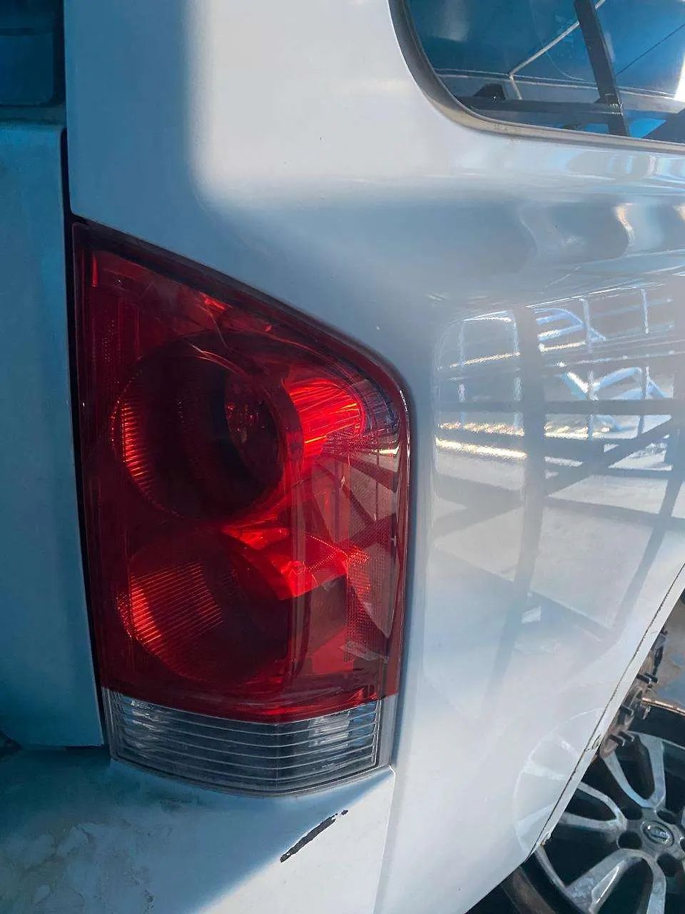 Tail Light (RH) - 2012 Nissan Armada