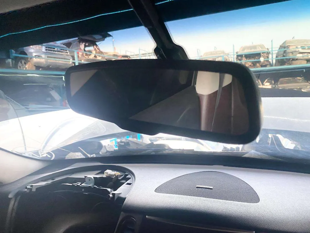 Rear view mirror - 2016 Infiniti QX50