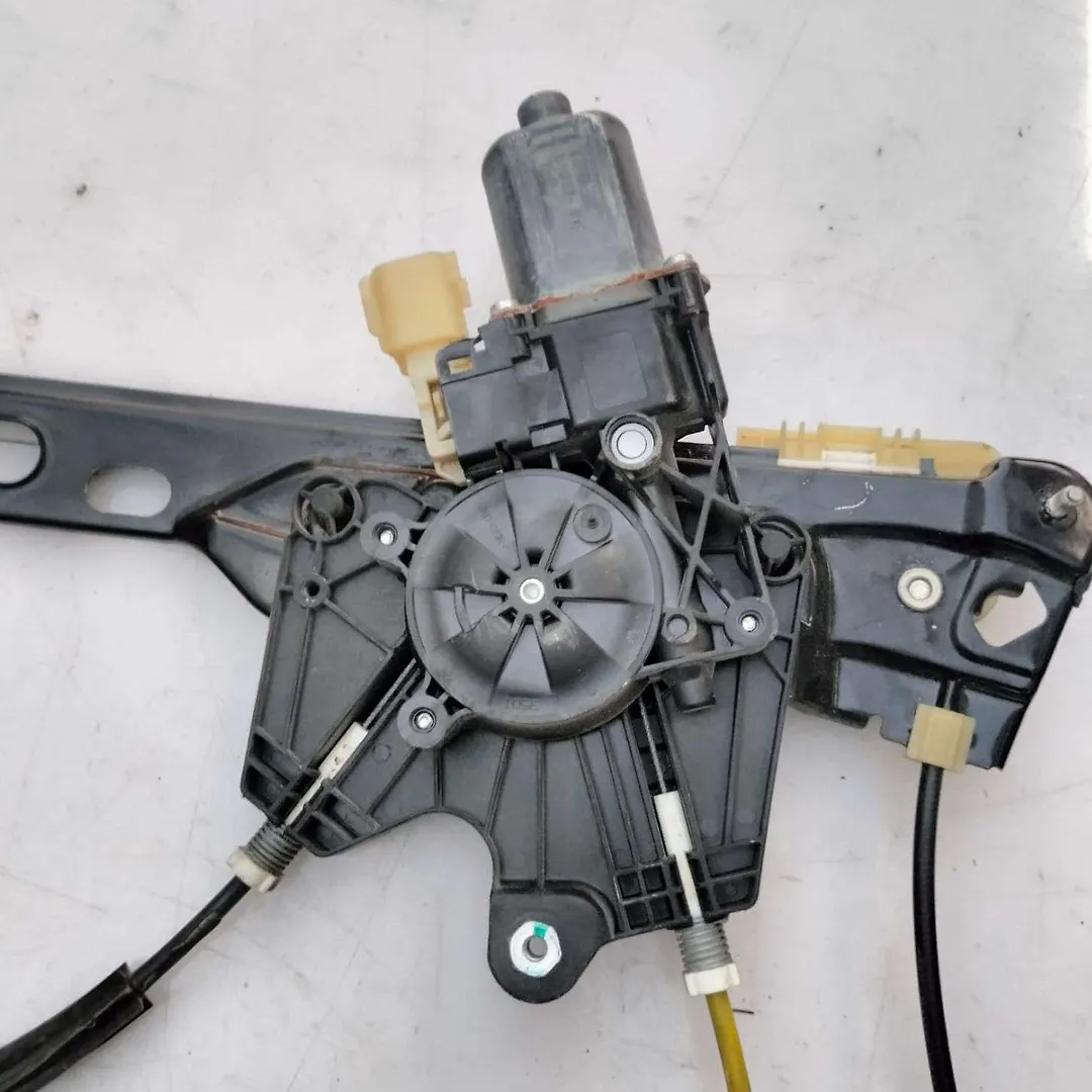 Door Motor (RHF) - 2017 Ford Fusion