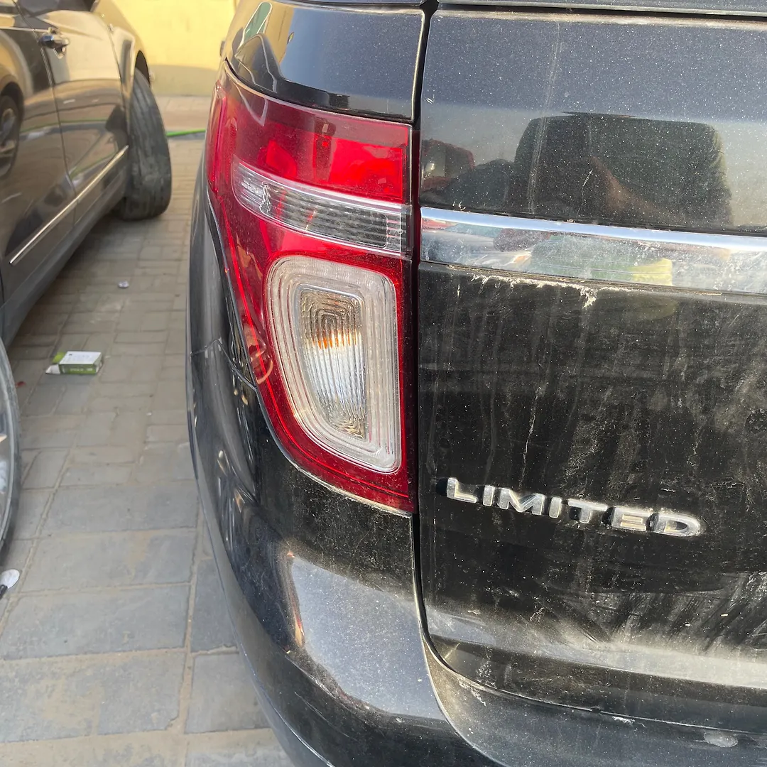 Tail Light (LH) - 2012 Ford Explorer Limited