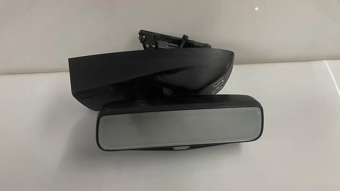 Rear view mirror - 2018 Chevrolet Traverse LT