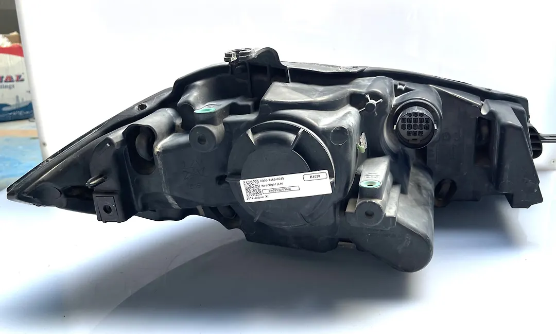 Headlight (LH) - 2012 Jaguar XF