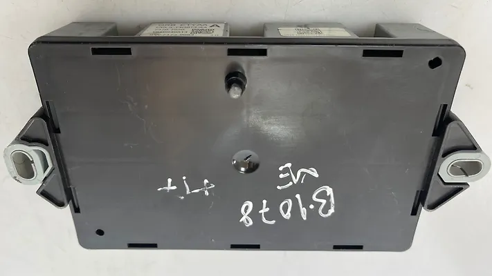 Rear Fuse Box - 2017 Jaguar XE