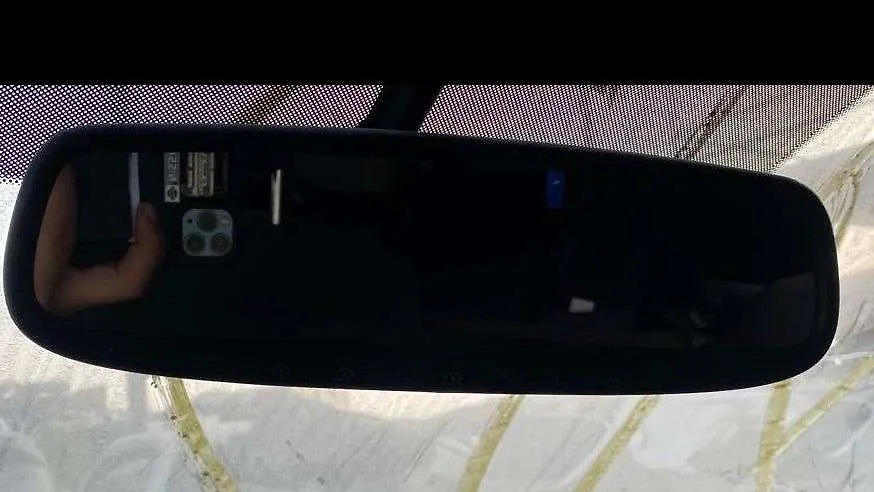 Rear view mirror - 2019 Nissan Armada