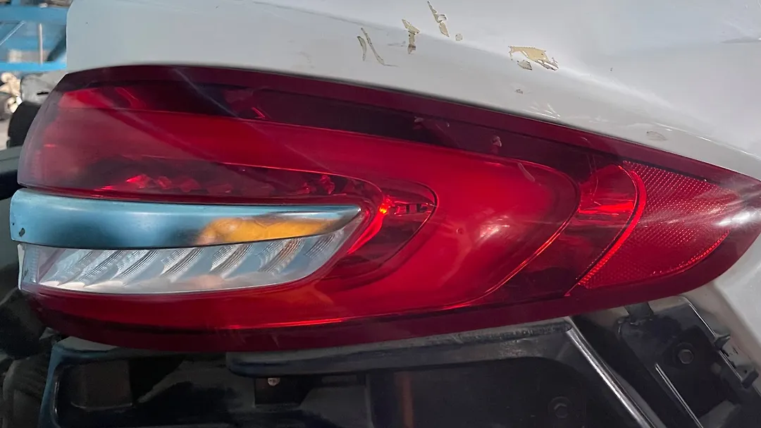 Tail Light (RH) - 2017 Ford Fusion