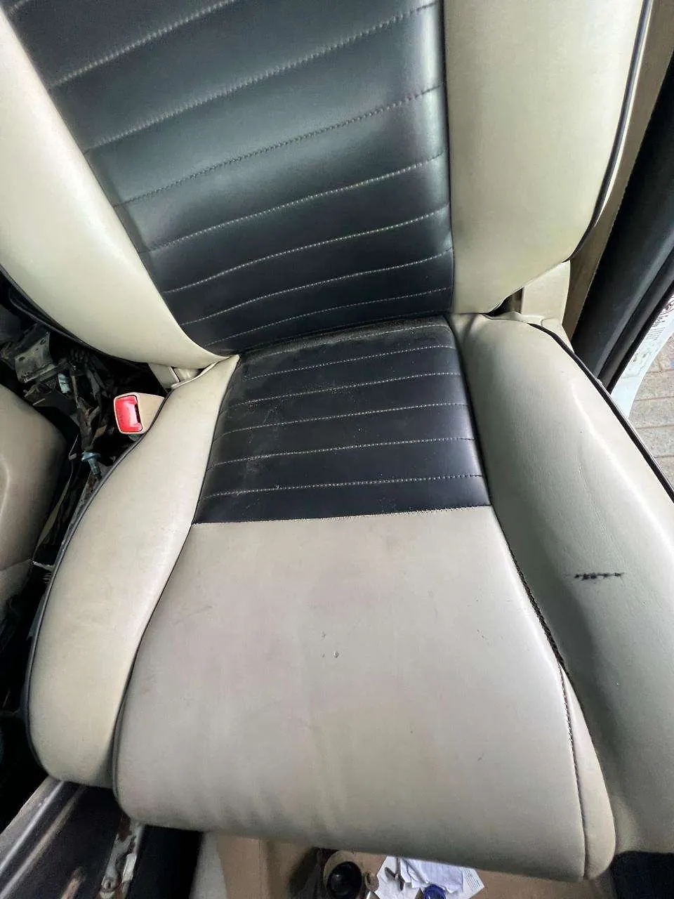 Front Seat (LHS) - 2011 Toyota Sequoia