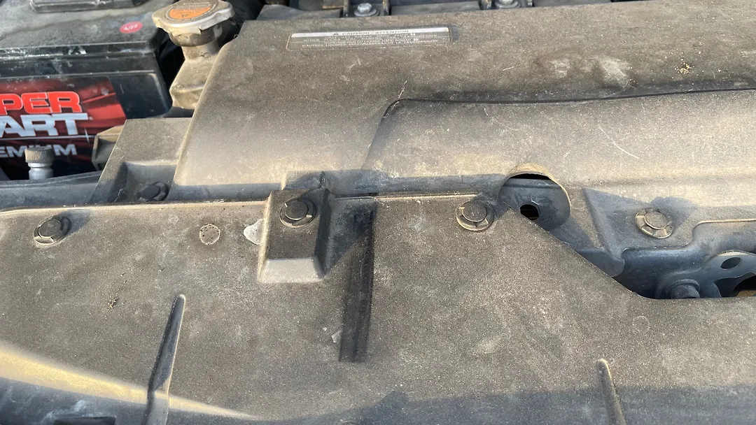 Radiator cover baffle - 2011 Infiniti QX56 5.6i