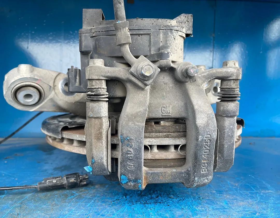 Complete Hub Assembly(LHB) - 2017 Cadillac CT6 3.6L Luxury, AWD