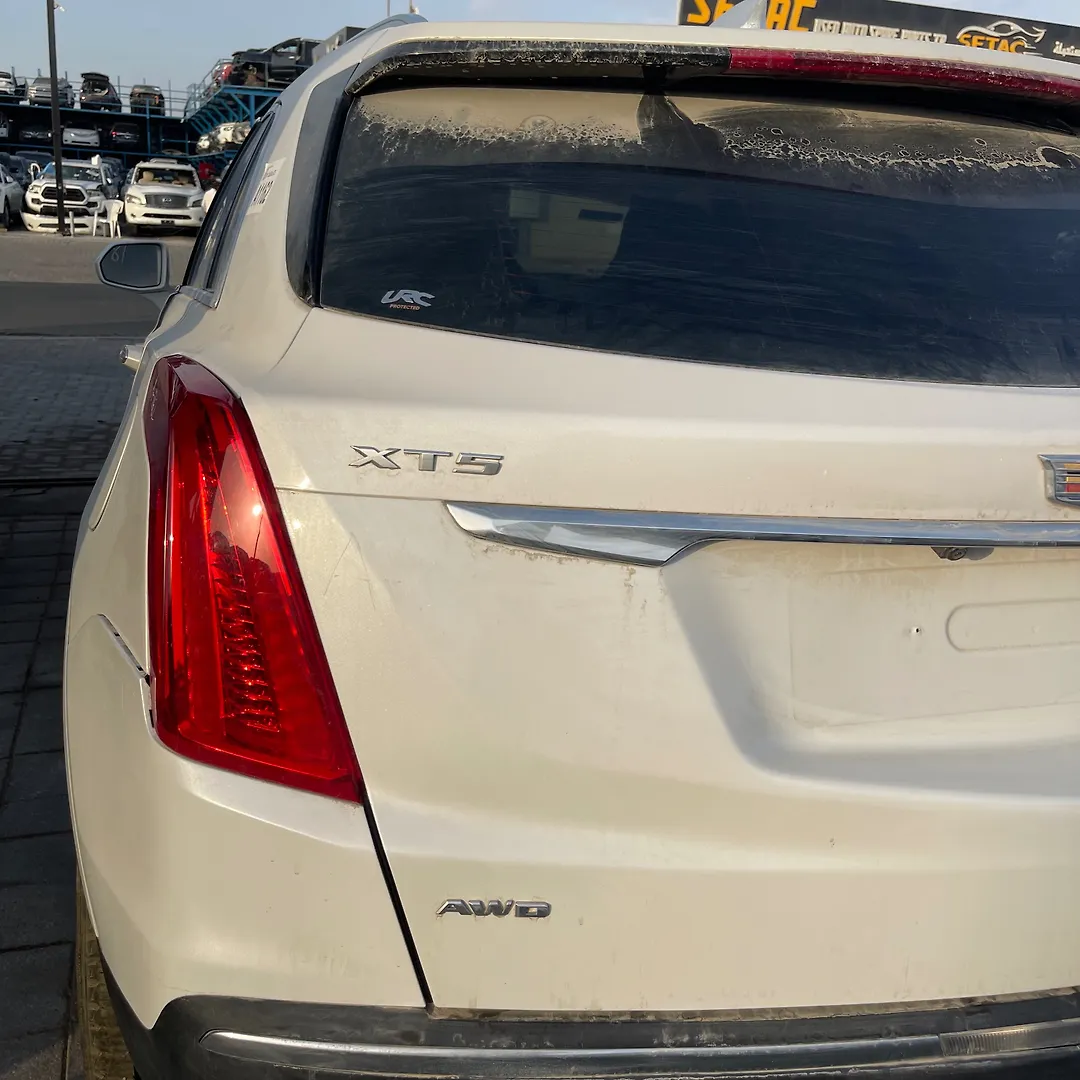 Trunk - 2017 Cadillac XT5
