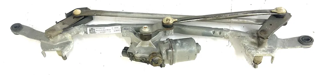 Windshield wiper motor - 2017 Cadillac XT5 Luxury