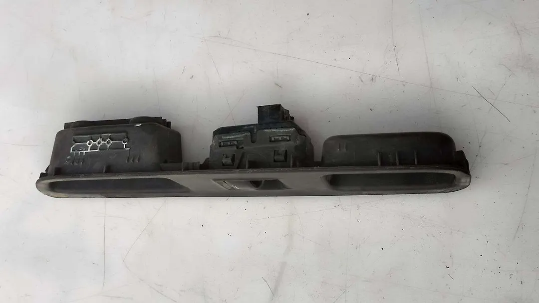 Rear door switch - 2018 GMC Terrain