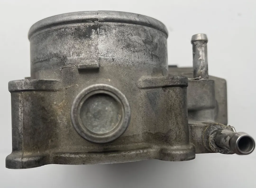 Throttle body - 2011 Nissan X-Terra