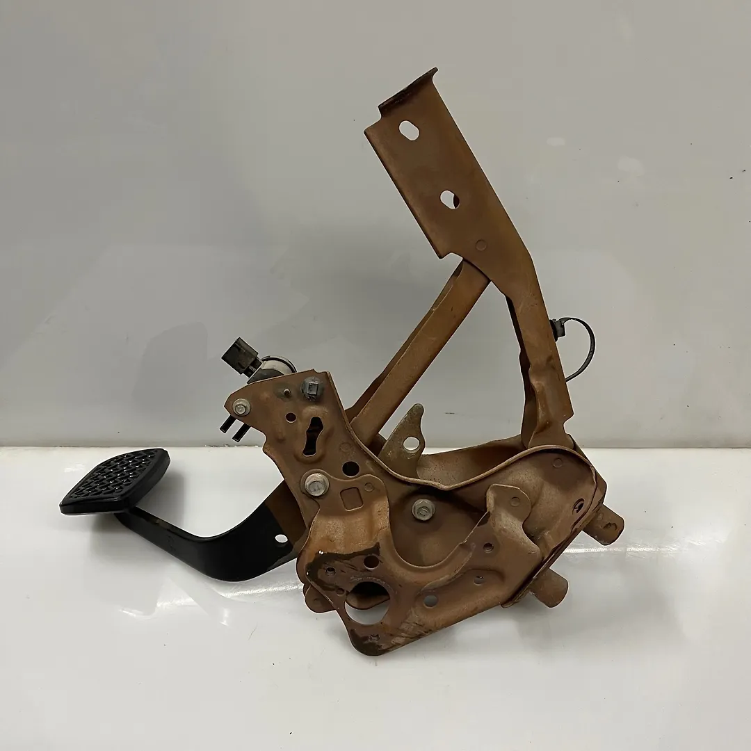 Pedal brake/clutch - 2008 GMC Acadia SLT
