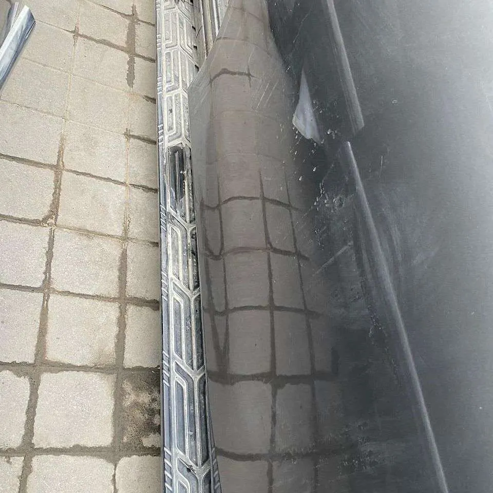 Running board - 2019 Nissan Armada
