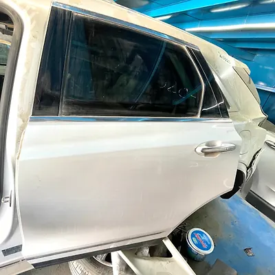 Door (LHB) - 2017 Cadillac XT5