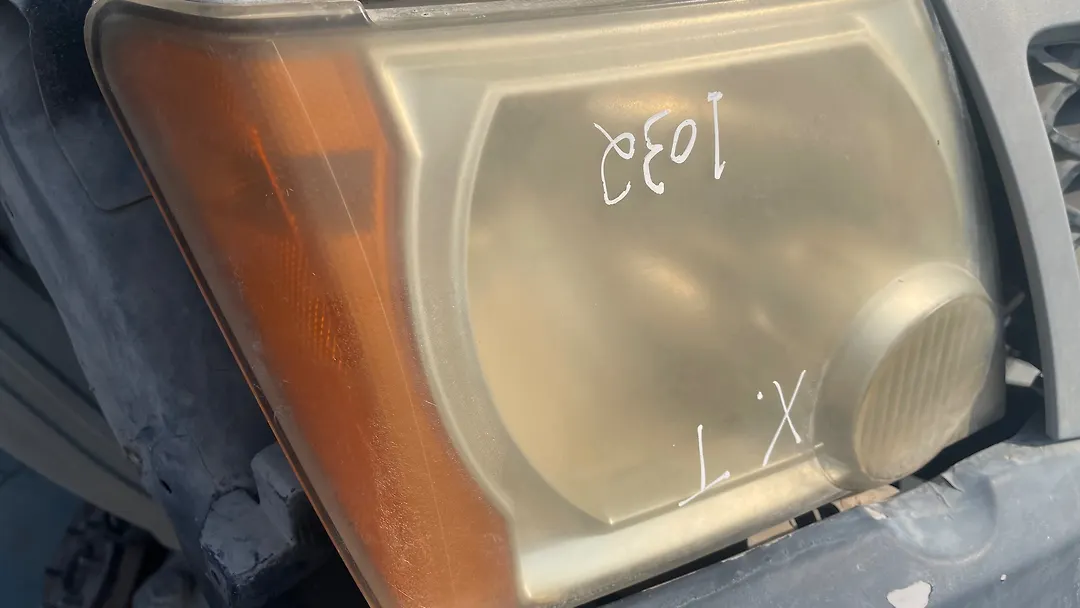 Headlight (RH) - 2008 Nissan Xterra