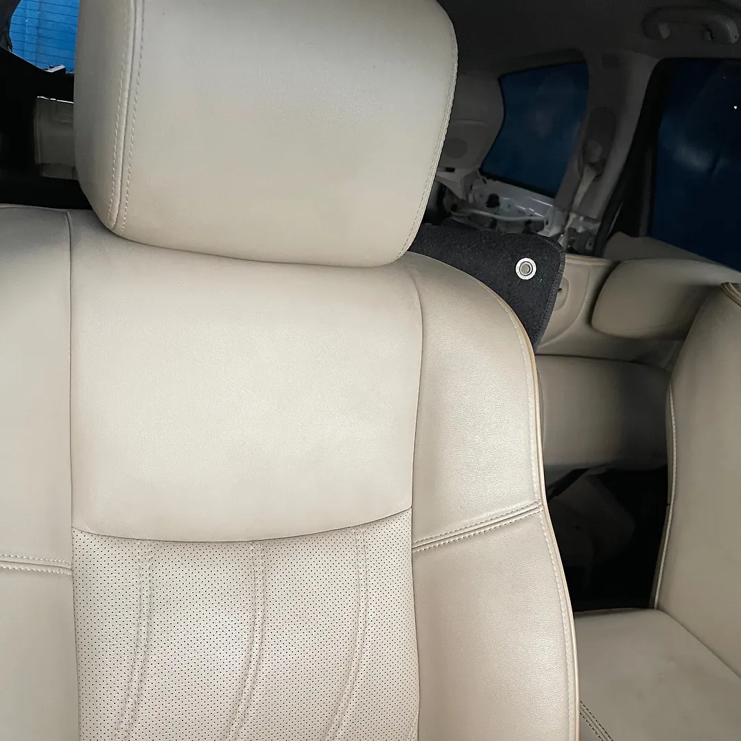 Front Seat (RHS) - 2015 Infiniti QX60