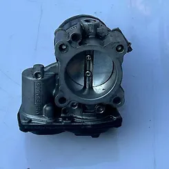 Throttle body - 2017 Ford Escape